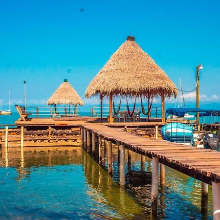 Denny'S Beach Resort Hotel Mariscos Esterno foto