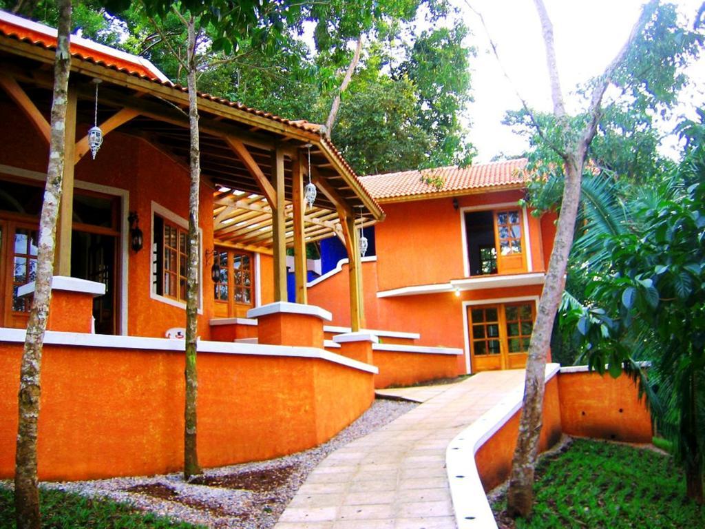 Denny'S Beach Resort Hotel Mariscos Camera foto