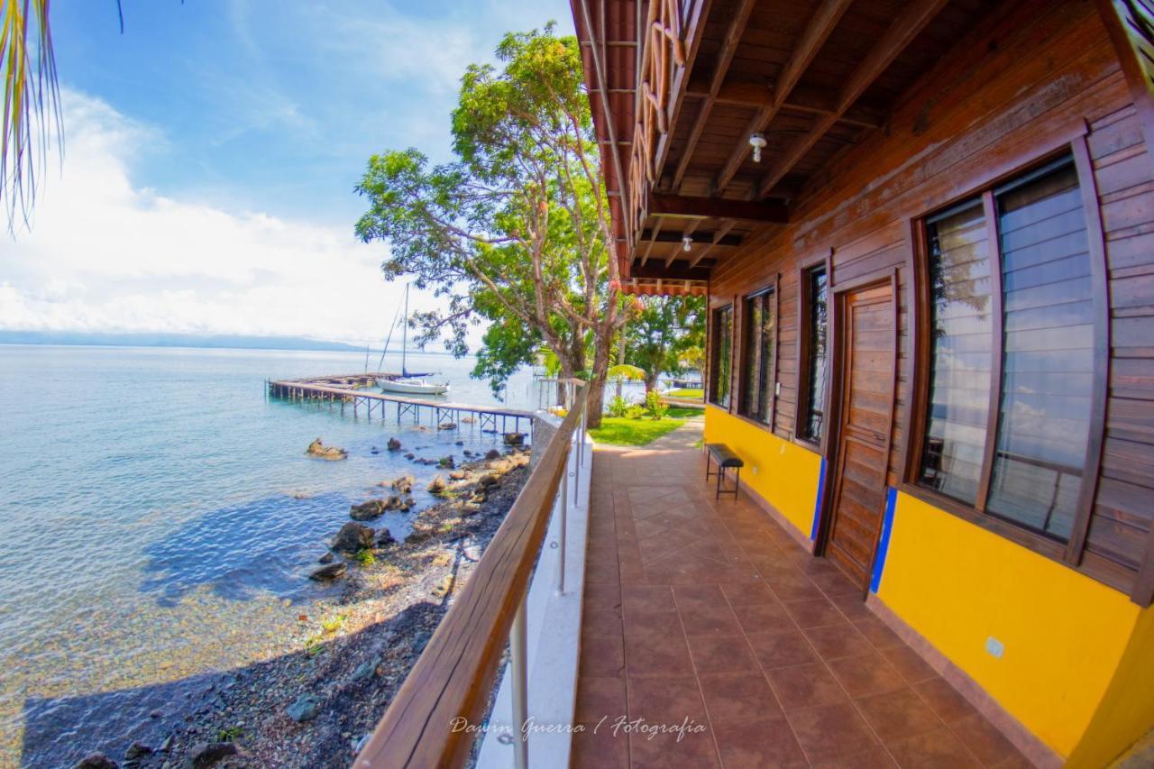 Denny'S Beach Resort Hotel Mariscos Camera foto